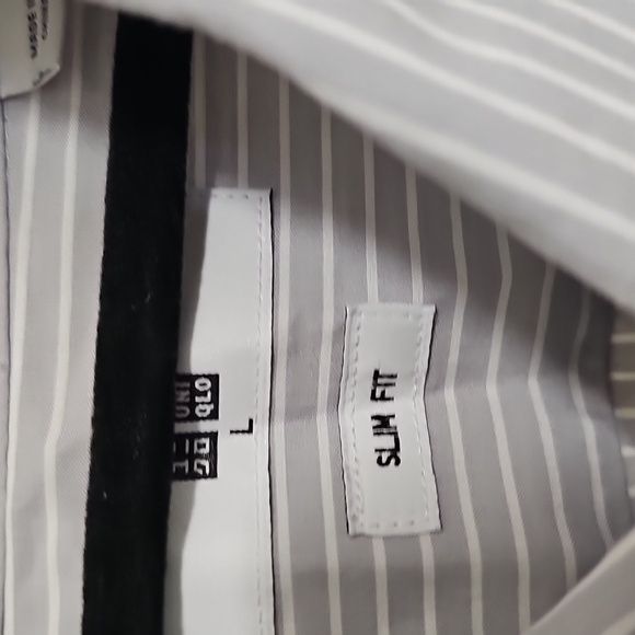 Uniqlo Set of 3 Slim Fit Button Down Shirts Gray/ Navy/White Size Large - Picture 10 of 16